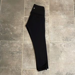 Lululemon cropped 21” align high rise
